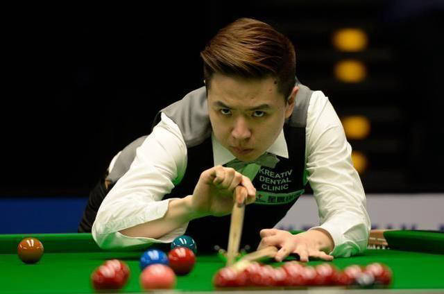 自由式滑雪 自由式滑雪