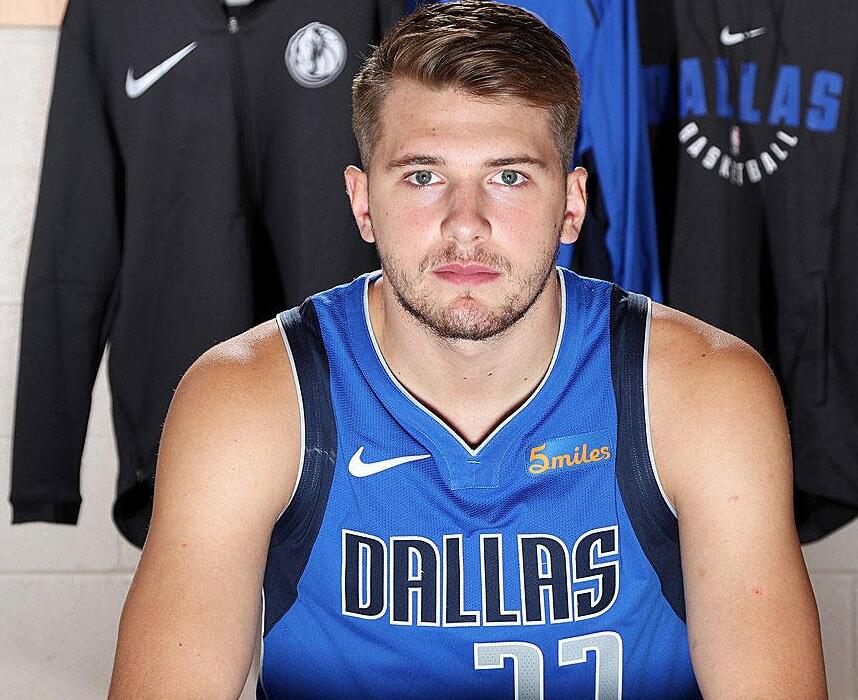 他多次扑出 他多次扑出